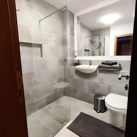 Gala 2bedroom 200m From Gondola 아파트