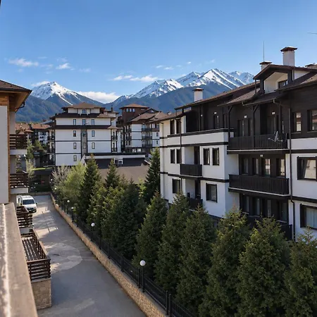 Апартаменты Gala 2-Bedroom Mountain View 3 Min Walk To Gondola Банско